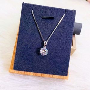 1 carat moissanite necklace